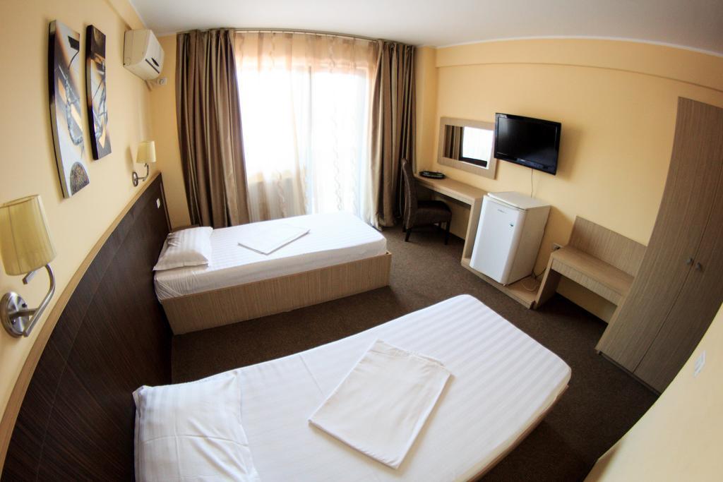 Vila Bueno Sat Vacanta Hotel มามายา ภายนอก รูปภาพ